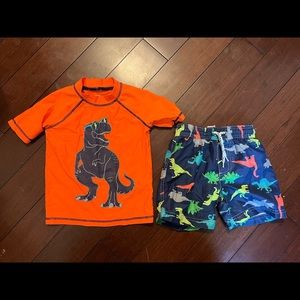 3T Boys Short Sleeve Rash Guard with Swim Trunks Dinosaur